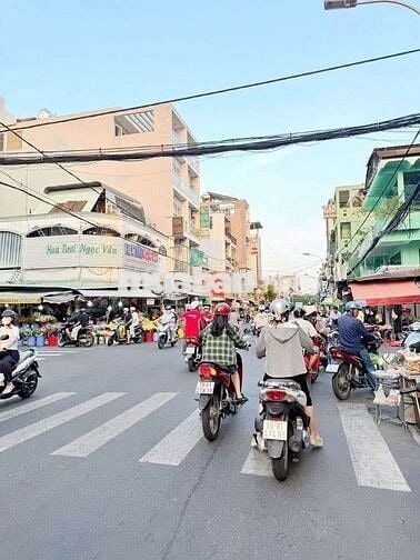 CHO THUÊ
Mặt tiền kinh doanh VIP 
178A Lâm Văn Bền 
