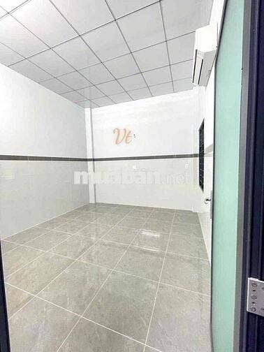 Nhà Mặt Tiền Mới 100% Thuận Tiện KD