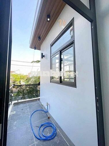 Nhà Mặt Tiền Mới 100% Thuận Tiện KD