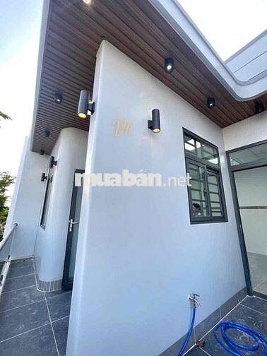 Nhà Mặt Tiền Mới 100% Thuận Tiện KD