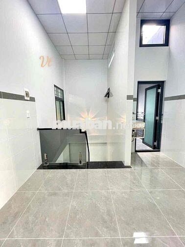 Nhà Mặt Tiền Mới 100% Thuận Tiện KD