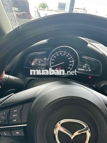 Mazda Mazda 2 Luxury 2022 Đỏ 3116 km