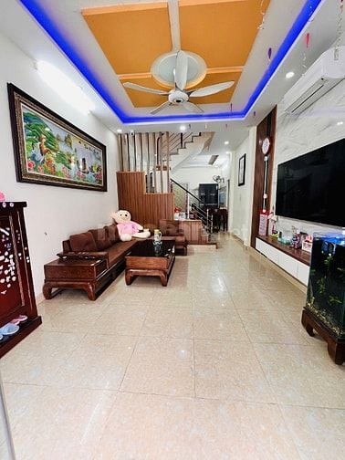 Bán nhà ngay chân Cầu Rào 1 (Lạch Tray), Hải Phòng(hiện cho thuê 100tr