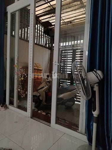 Cho thuê nhà Đường 22, p. Linh Đông - 3 tầng có 4pn3wc giá 14tr/tháng