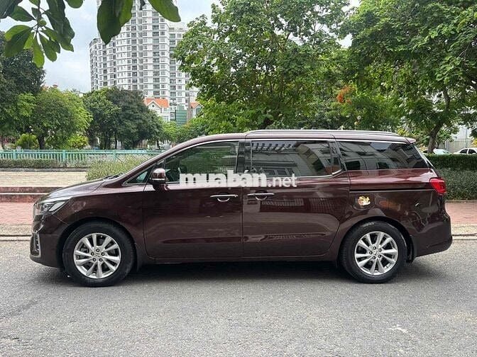 Kia Sedona Luxury 2020 Dầu Nâu đỏ