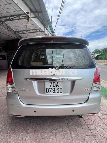 Toyota Innova G 7 chỗ Bạc