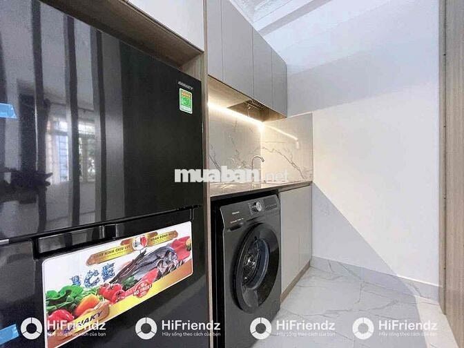 CHDV TẠI NGÃ 4 BỐN XÃ-GẦN ĐẦM SEN-ĐH VĂN HIẾN
