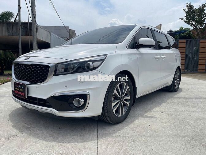 Kia Sedona 2017 2.2D full dầu 7 chỗ siêu rộng rãi.