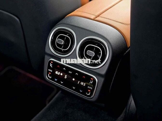 Mercedes C43 AMG 2023 Đen 11.000 mls