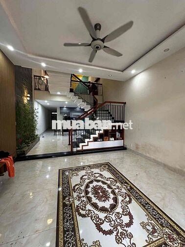 154 CHO THUÊ NHÀ ĐẸP 3 TẦNG 300M² SỬ DỤNG – FULL NỘI THẤT CHỈN CHU