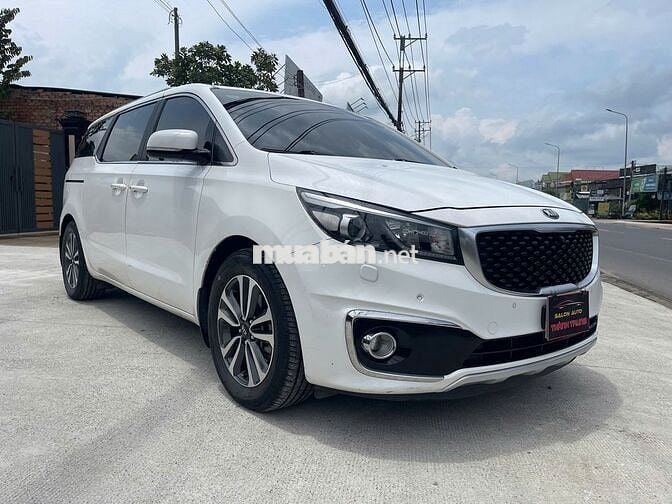 Kia Sedona 2017 2.2D full dầu 7 chỗ siêu rộng rãi.