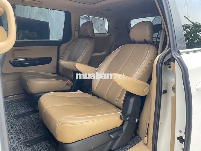 Kia Sedona 2017 2.2D full dầu 7 chỗ siêu rộng rãi.