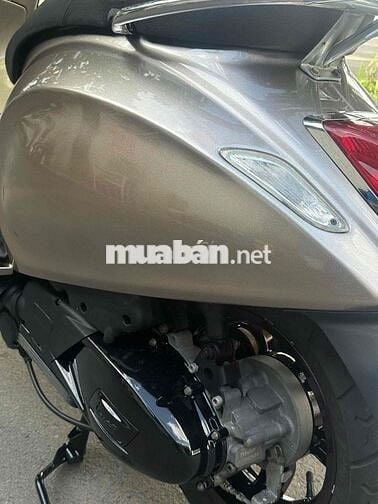 Piaggio Vespa ABS iGet 2017 Xám titan