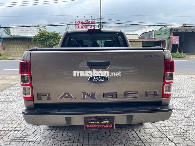 Ford Ranger XLS 2021 tự động 4x2 màu vàng cát