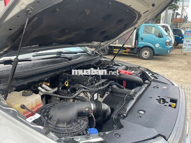 Ford Ranger XLS 2018 Số tự động 4x2 màu bạc