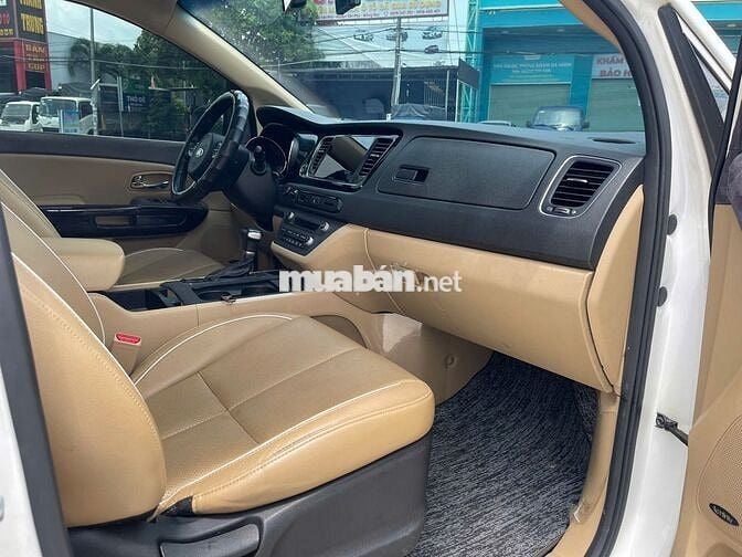 Kia Sedona 2017 2.2D full dầu 7 chỗ siêu rộng rãi.