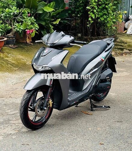 Honda SH 160i ABS Đặc biệt 2026 Xám đen