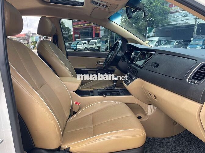Kia Sedona 2017 2.2D full dầu 7 chỗ siêu rộng rãi.