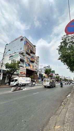 GẤP BÁN CĂN HỘ DV 7 TẦNG NGAY BỐ XÃ LÊN VĂN QUỚI DOANH THU 80TR /THÁNG