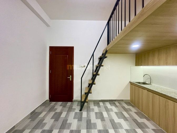 GẤP BÁN CĂN HỘ DV 7 TẦNG NGAY BỐ XÃ LÊN VĂN QUỚI DOANH THU 80TR /THÁNG