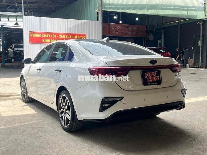 Kia Cerato 1.6AT Luxury 2021 Trắng Tự động