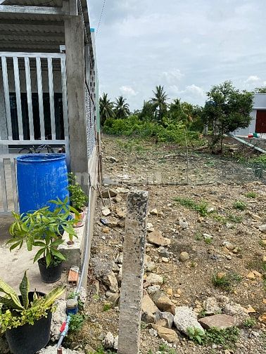 Bán gấp đất 2MT, gần trường học, uỷ ban, QH full thổ cư, đất kế đã xây