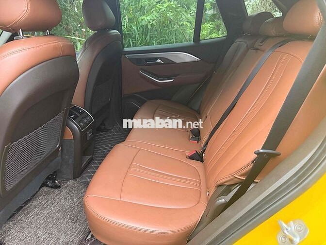 VinFast Lux SA Plus 2019 2.0 Turbo Vàng
