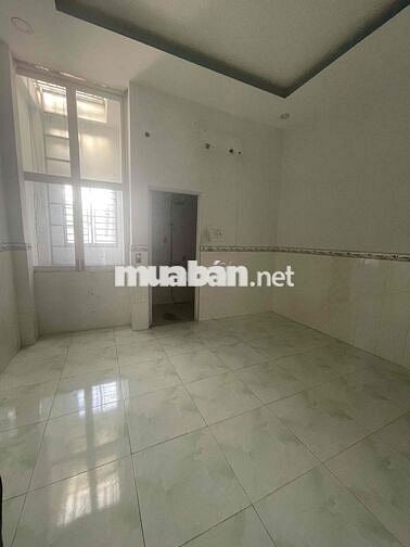 Nhà thuê liên khu 5-6 có 2 phòng ngủ hẻm 6m ô tô vào nhà