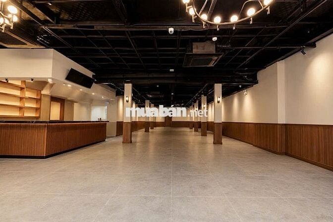 CHO THUÊ MẶT TIỀN NGANG 11M BÀ HUYỆN THANH QUAN TRUNG TÂM QUẬN 3 