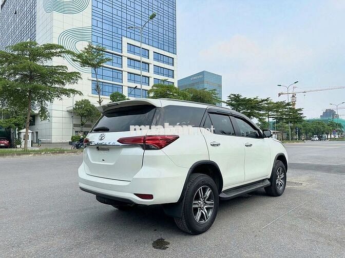 Fortuner 2017 xăng 4x2 AT chạy chuẩn hơn 14v km