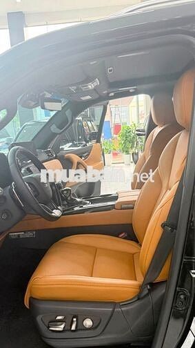 Bán Lexus LX600 Urban 7 chỗ màu Đen. Xe cực đẹp.