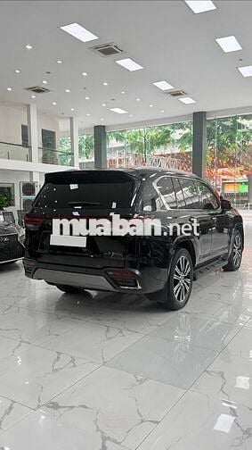 Bán Lexus LX600 Urban 7 chỗ màu Đen. Xe cực đẹp.