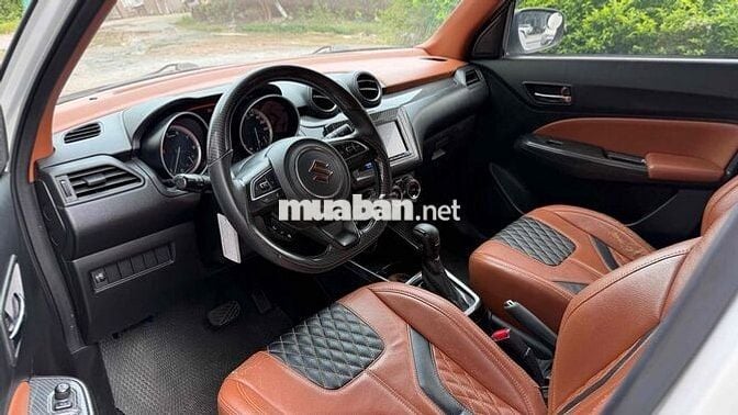 Suzuki Swift GLX 1.2AT 2019 Trắng 60000 km