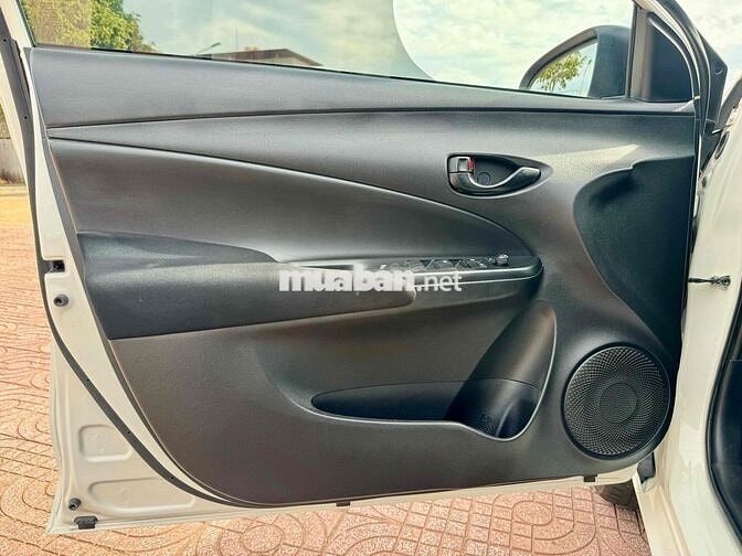 Toyota Vios 2023 1.5L MT Số sàn Trắng