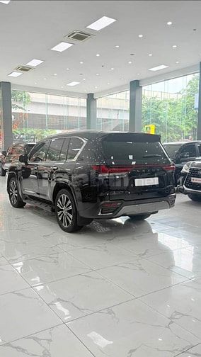 Bán Lexus LX600 Urban 7 chỗ màu Đen. Xe cực đẹp.