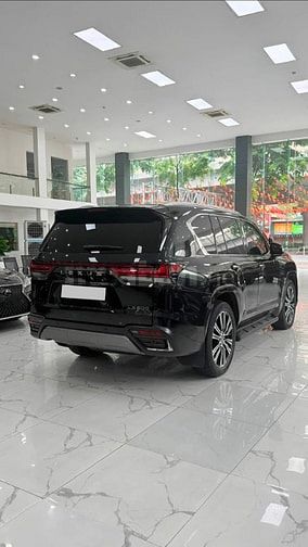Bán Lexus LX600 Urban 7 chỗ màu Đen. Xe cực đẹp.