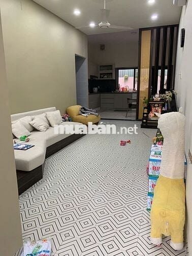 Chính chủ cần bán căn nhà ở lô ngoài Cát Tường J Home
