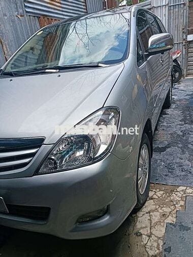Toyota Innova G 2011 Số sàn Bạc