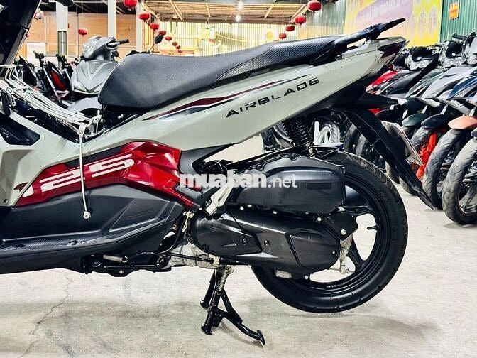 XE MÁYTHANH TÙNG_AIR BLADE 125 XÁM XI MĂNG MÁY ZIN