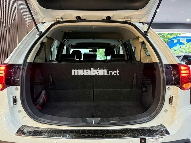 Mitsubishi Outlander Premium 2.0L 2019 Trắng