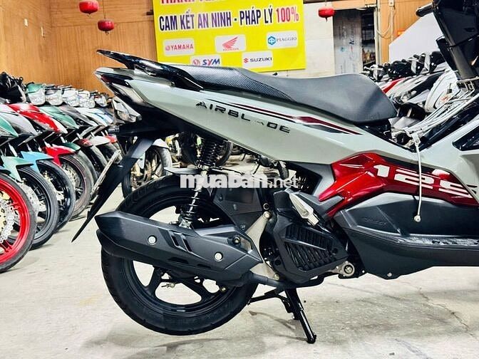XE MÁYTHANH TÙNG_AIR BLADE 125 XÁM XI MĂNG MÁY ZIN