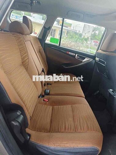 Toyota Innova 2020G Nâu