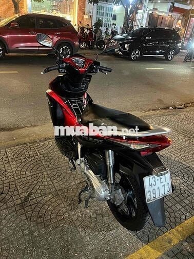 Honda Air Blade nguyên rin giấy tờ đầy đủ cần bán