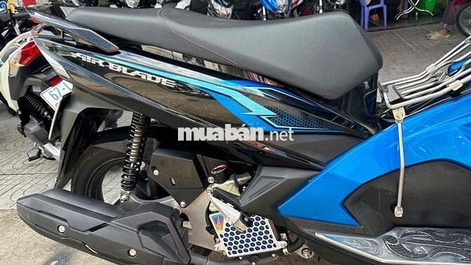 Honda Airblade fi 2018 Xanh đen ( hỗ trợ góp )