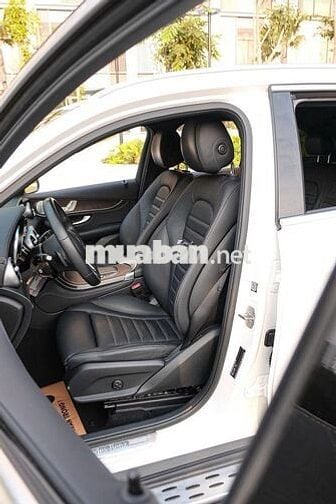 Mercedes GLC 200 4Matic 2019 Trắng 38.000km