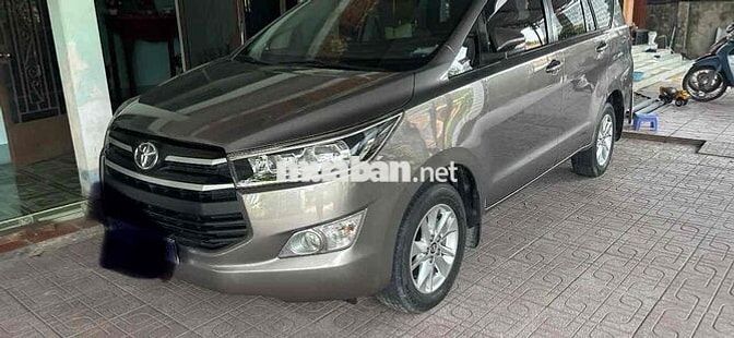 Toyota Innova 2020G Nâu