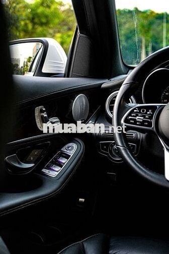 Mercedes GLC 200 4Matic 2019 Trắng 38.000km