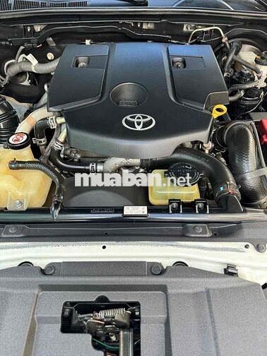 Toyota Fortuner 2022 Trắng Tự động