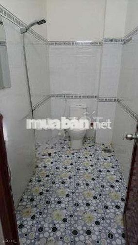 còn ít phòng cho thuê rộng gác suốt, trệt dưới đất xe vào phòng được 