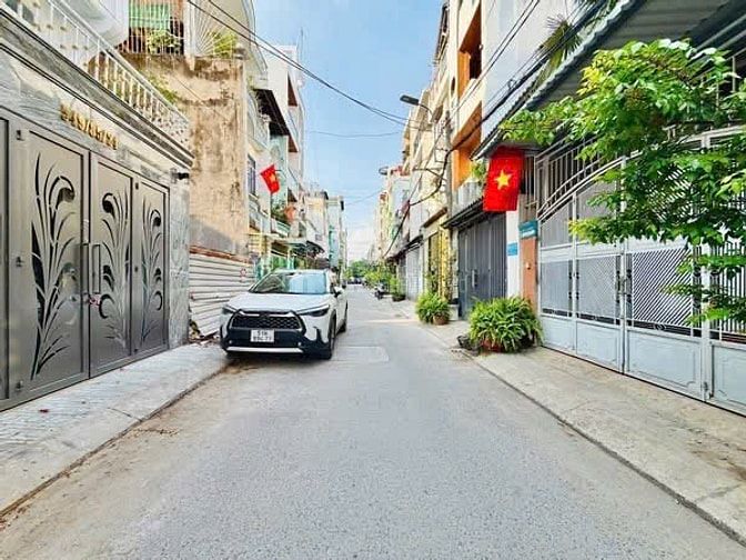 NHÀ ĐẸP CÓ PHÒNG NGỦ DƯỚI TRỆT - HẺM XE HƠI 7m Lê Văn Thọ, P14, GV
